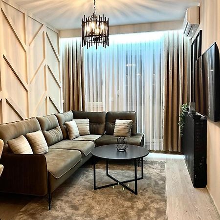 Top Apartment พริสตีนา ภายนอก รูปภาพ